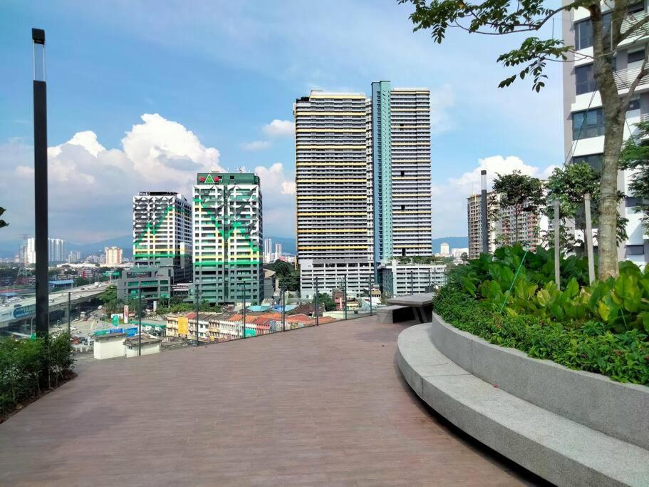 Pangsapuri M Vertica I Homebrickz
