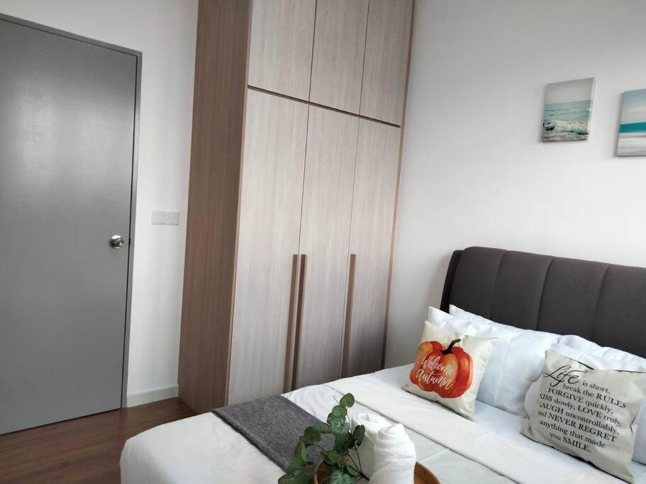 M Vertica I Homebrickz Apartment Kuala Lumpur
