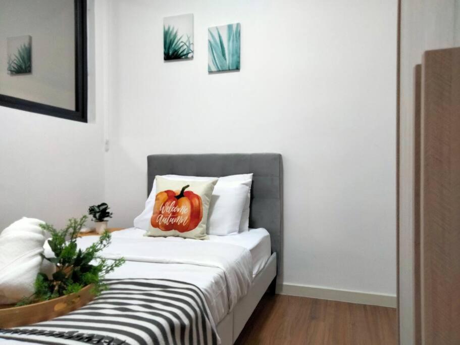 M Vertica I Homebrickz Apartment *